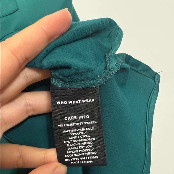 Who What Wear Teal Satin Button-Up Blouse Size Medium - Picture 6 of 8